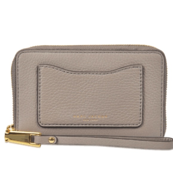 MARC JACOBS Recruit Zip Phone Wristlet mink & gold - Picture 6 of 6